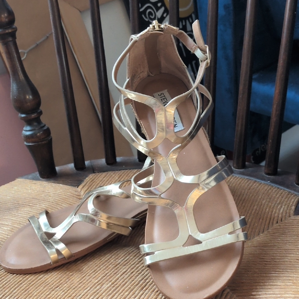 Metallic Gold Gladiator Sandals Steve Madden US 9M Gorgeous